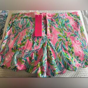 NWT Women’s size 10 Lily Pulitzer shorts